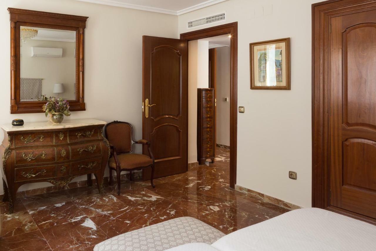Catedral Cabildo Apartment Seville Luaran gambar