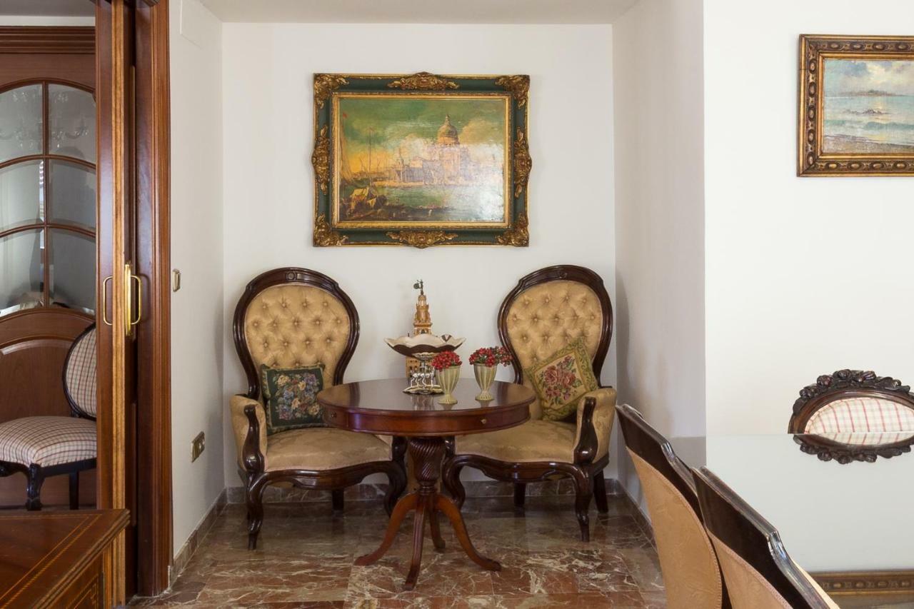 Catedral Cabildo Apartment Seville Luaran gambar