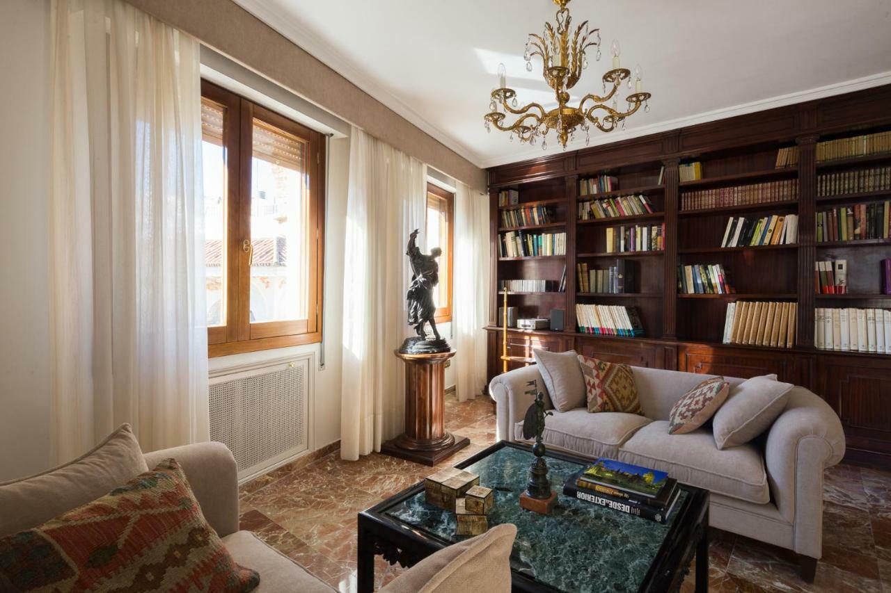 Catedral Cabildo Apartment Seville Luaran gambar